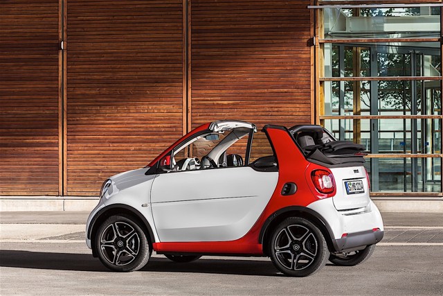 Smart Fortwo Cabrio photo 11
