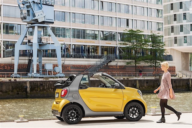 Smart Fortwo Cabrio photo 17