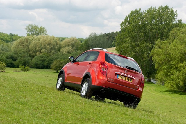 Ssangyong Korando foto 37