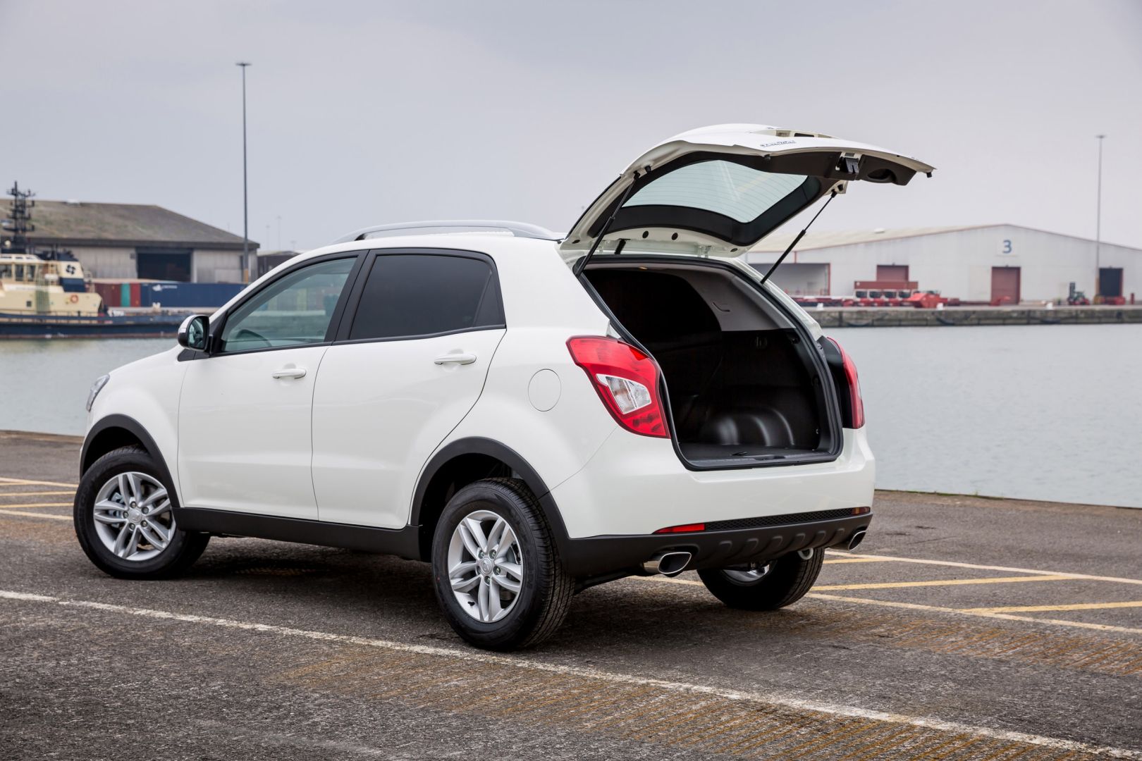 Ssangyong Korando photo 14
