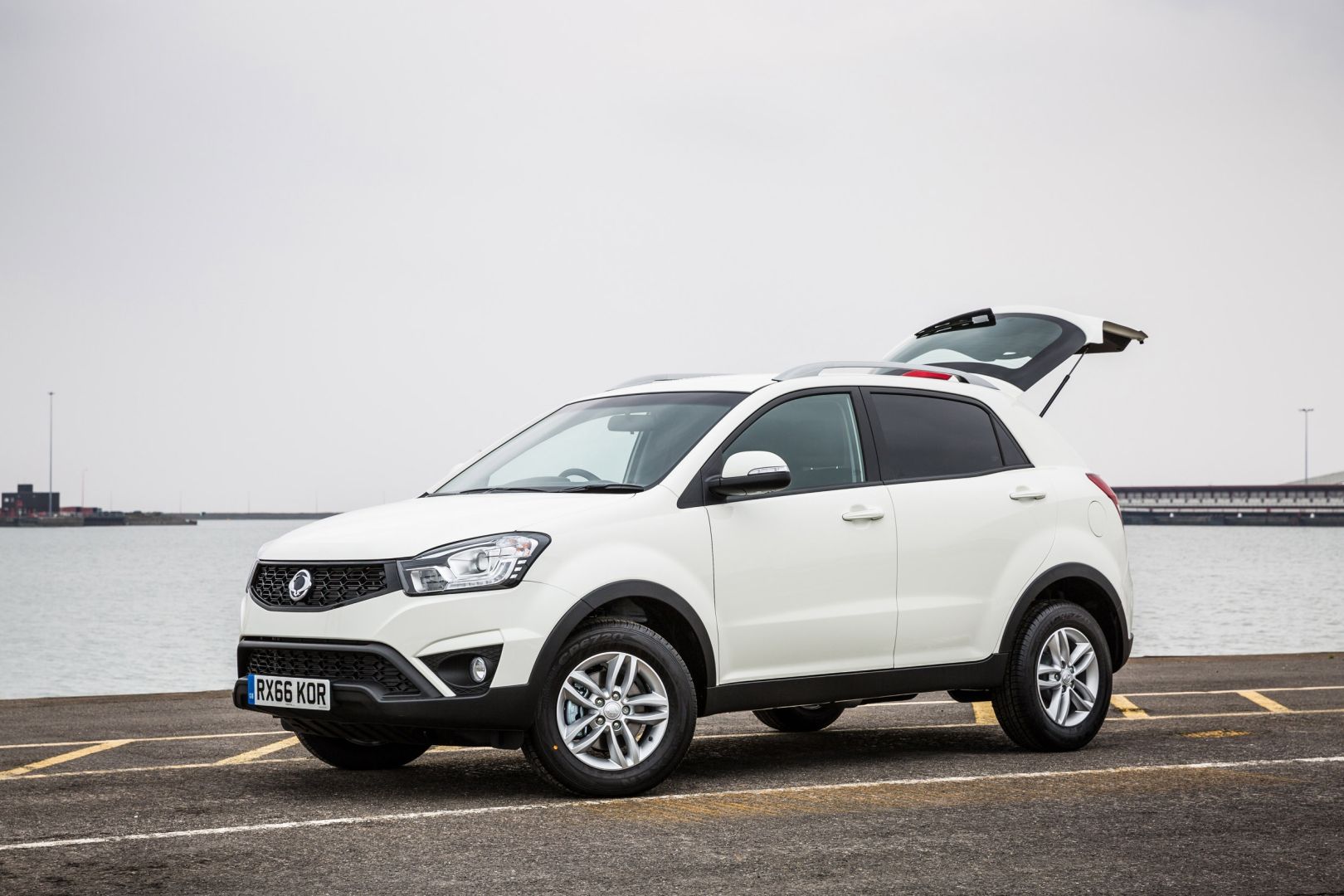 Ssangyong Korando photo 16