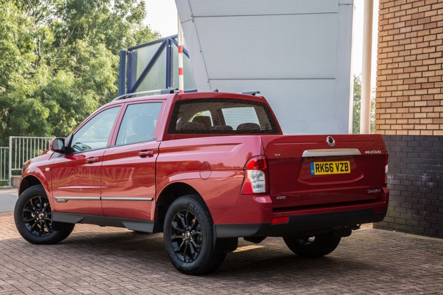 Ssangyong Musso foto 14