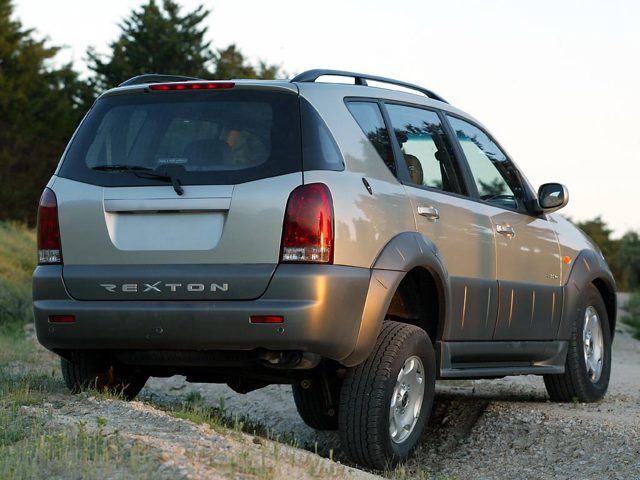Ssangyong Rexton photo 11