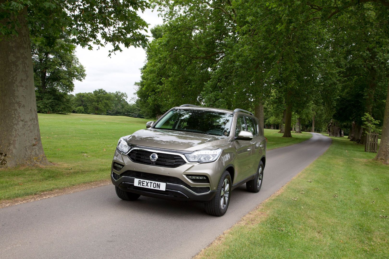 Ssangyong Rexton photo 4