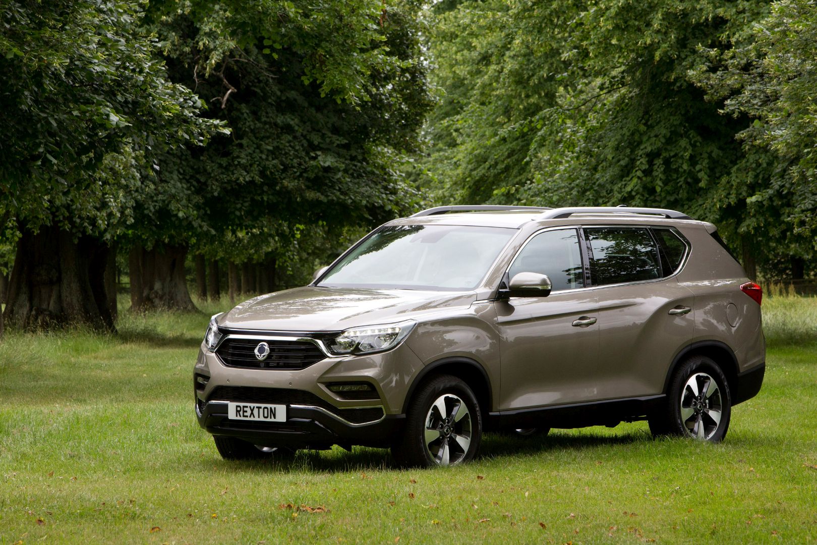 Ssangyong Rexton photo 5