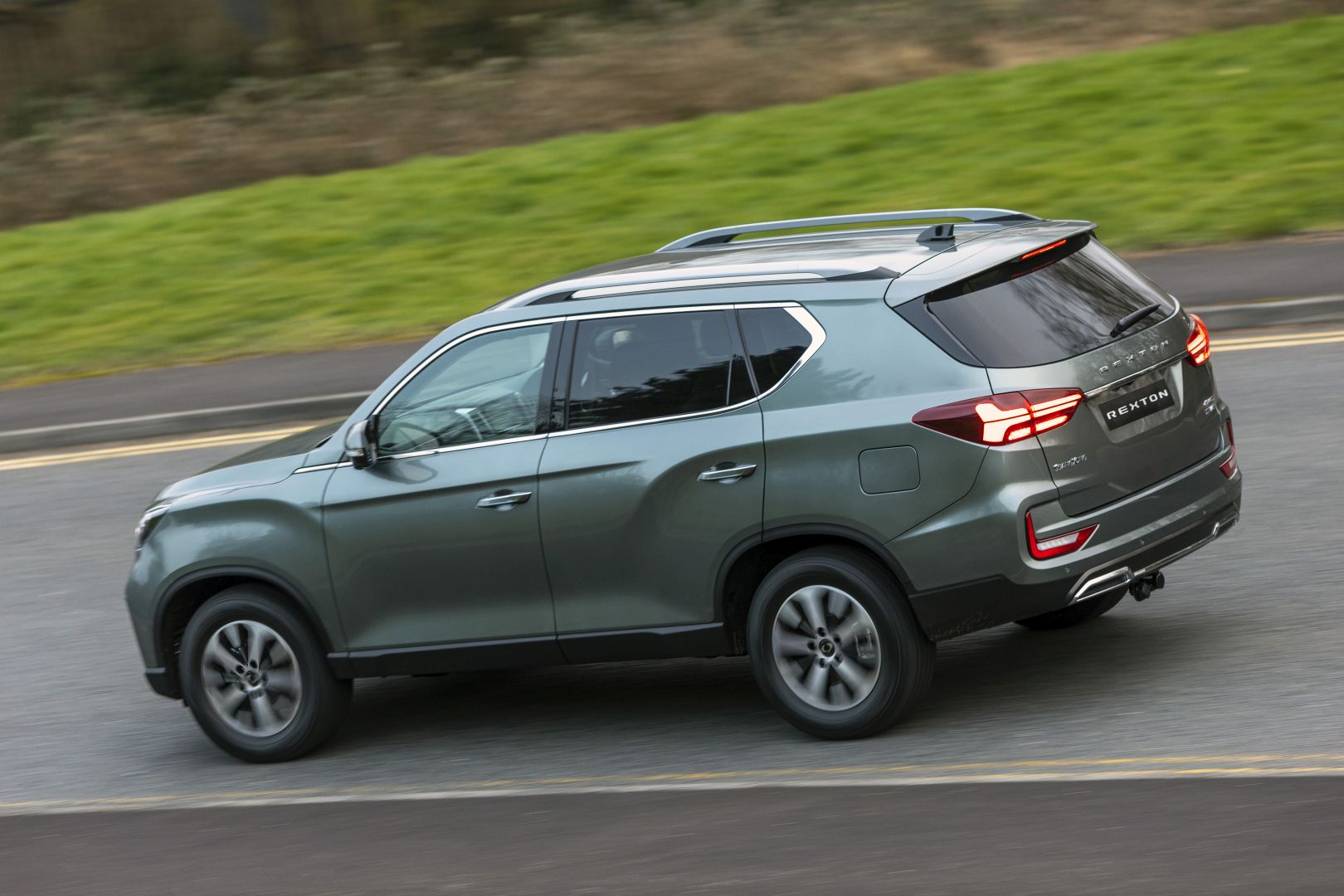 Ssangyong Rexton photo 24