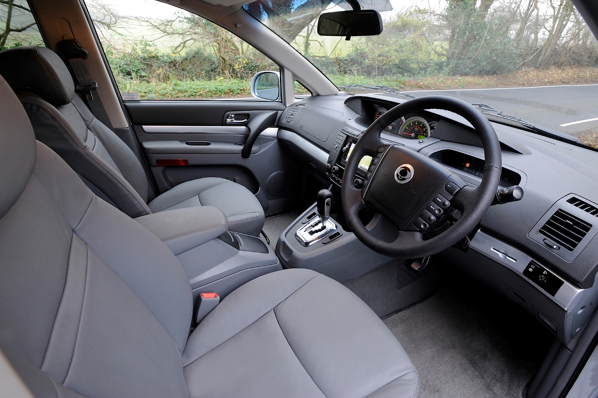 Ssangyong Rodius photo 26