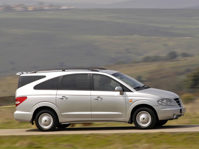 Ssangyong Rodius photo 13