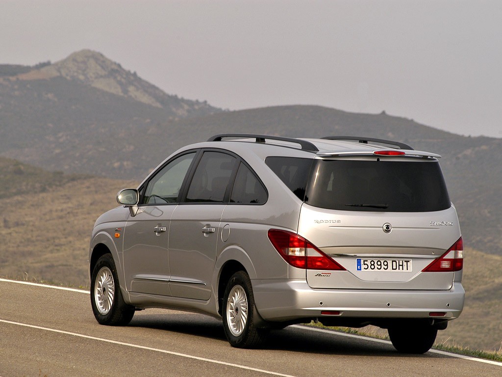 Ssangyong Rodius photo 18