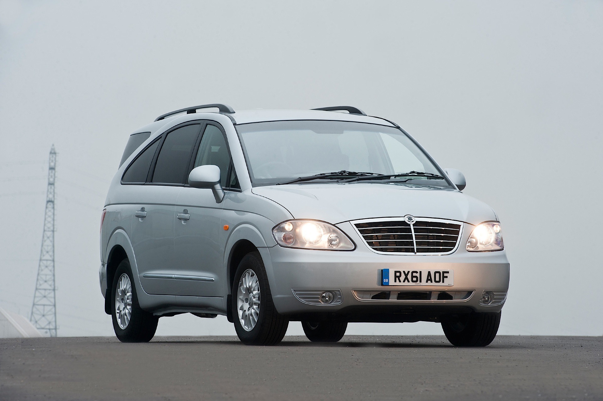 Ssangyong Rodius photo 3
