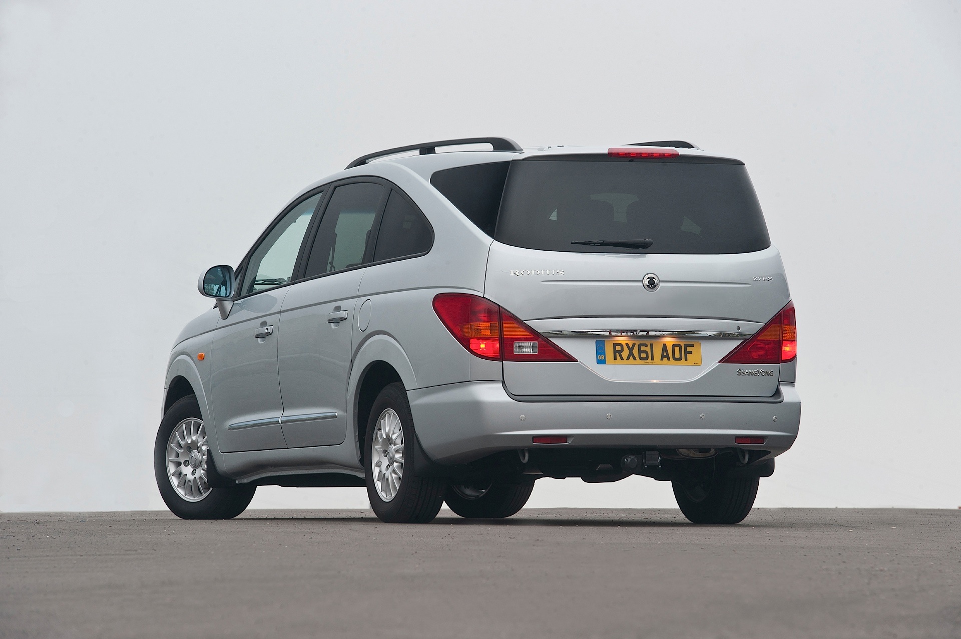 Ssangyong Rodius photo 4