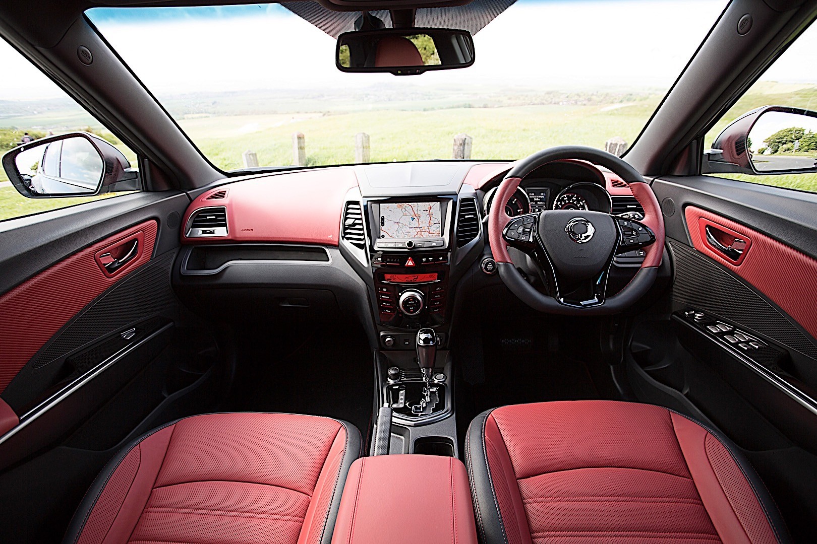 Ssangyong Tivoli Xlv photo 17