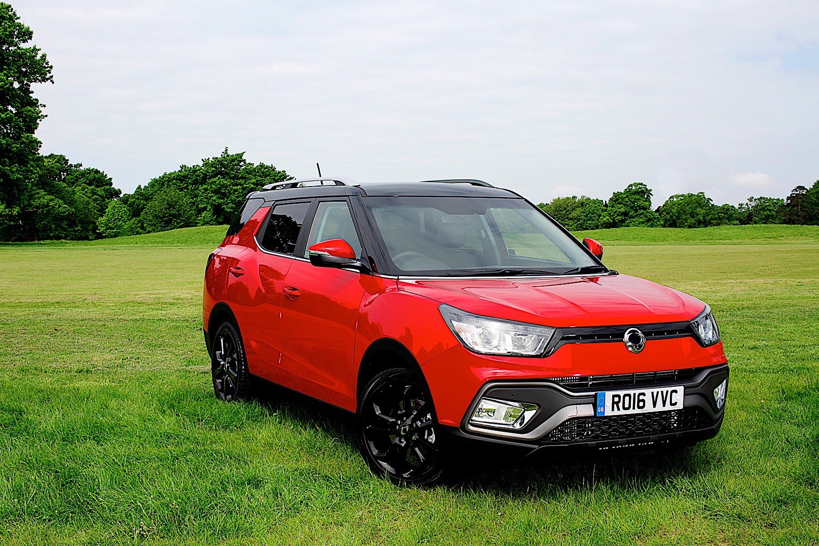 Ssangyong Tivoli Xlv photo 3