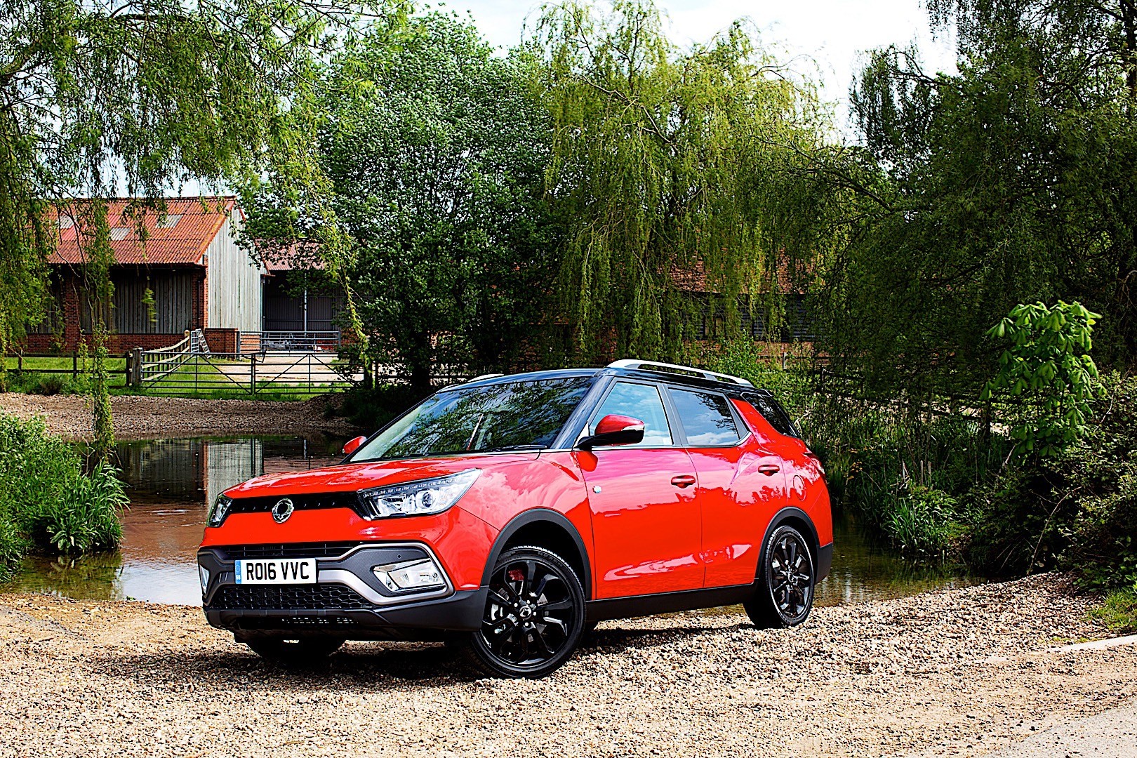 Ssangyong Tivoli Xlv photo 5