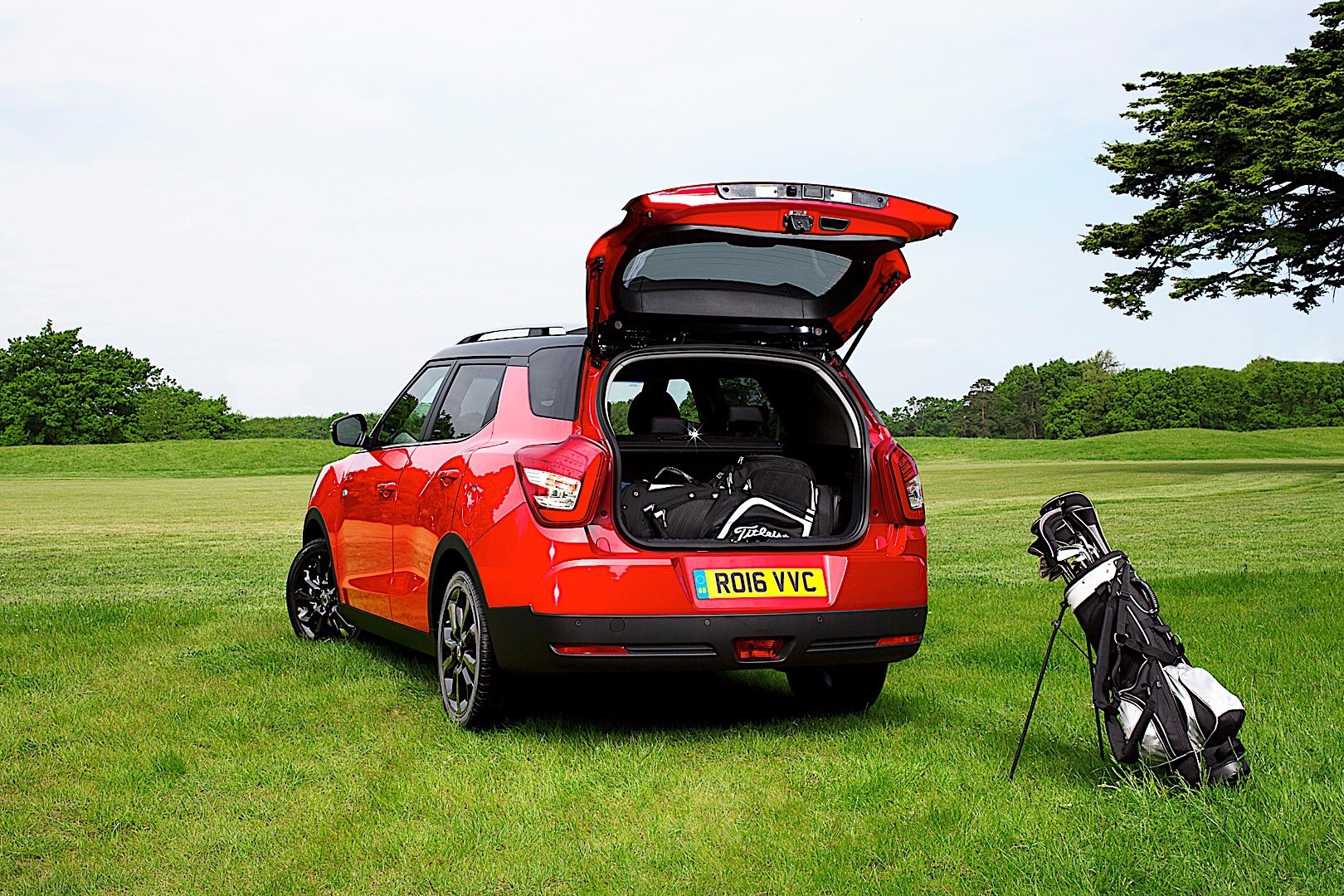 Ssangyong Tivoli Xlv photo 15