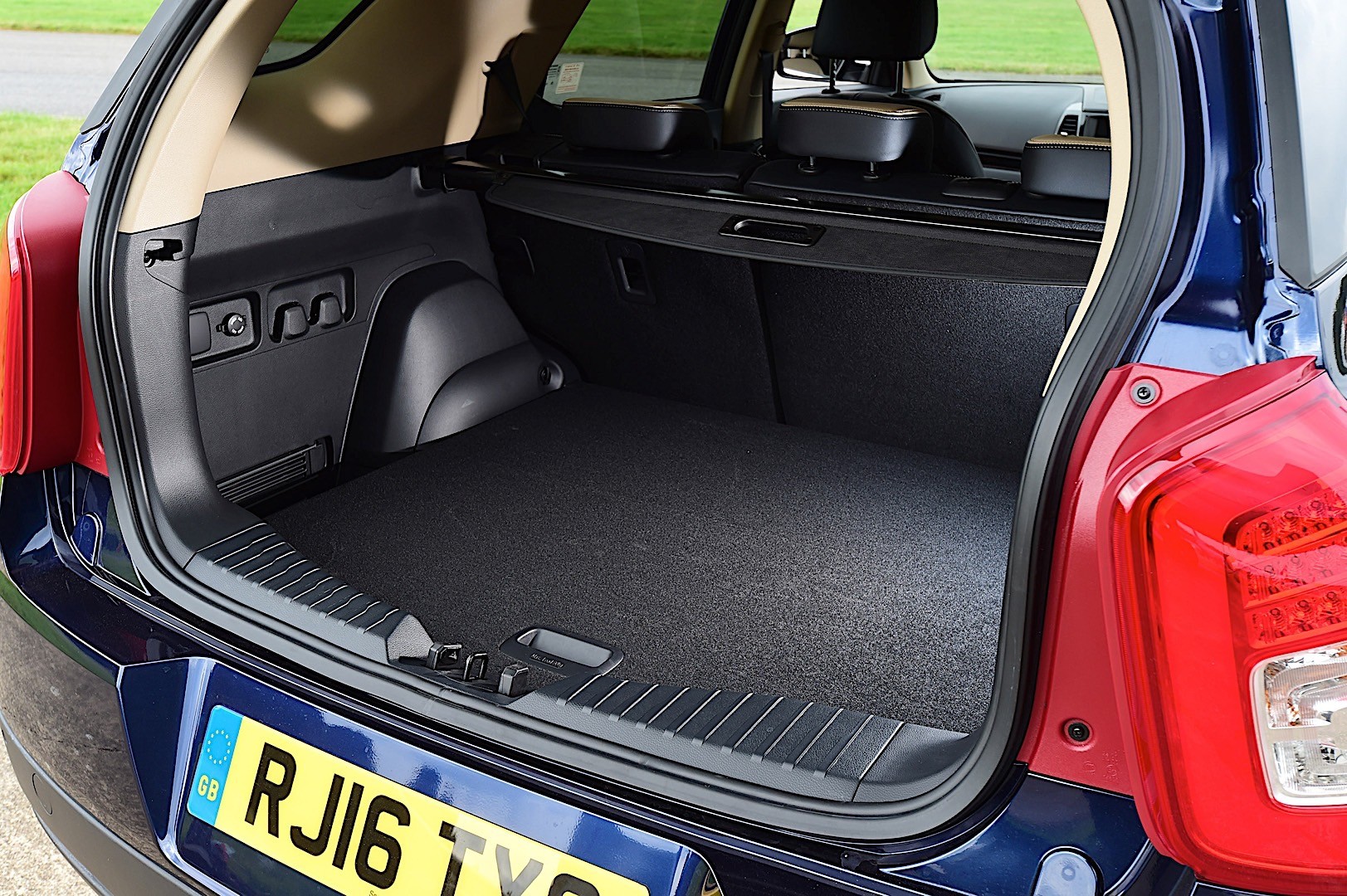 Ssangyong Tivoli Xlv photo 22