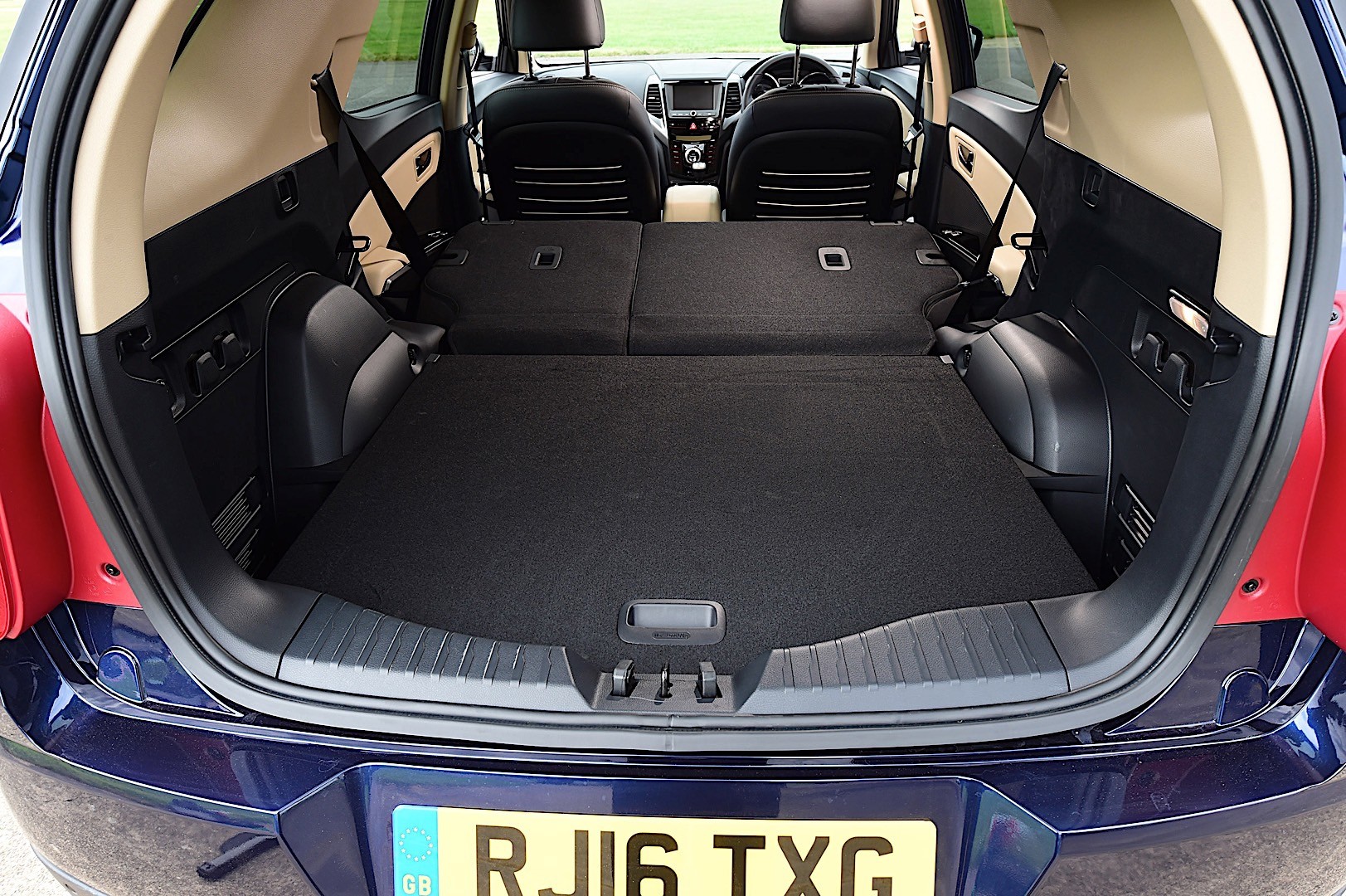 Ssangyong Tivoli Xlv photo 23