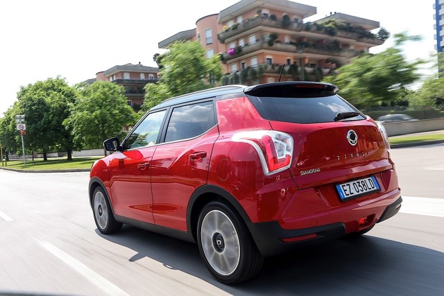 Ssangyong Tivoli foto 73