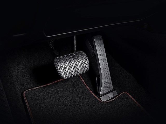 Ssangyong Tivoli foto 88