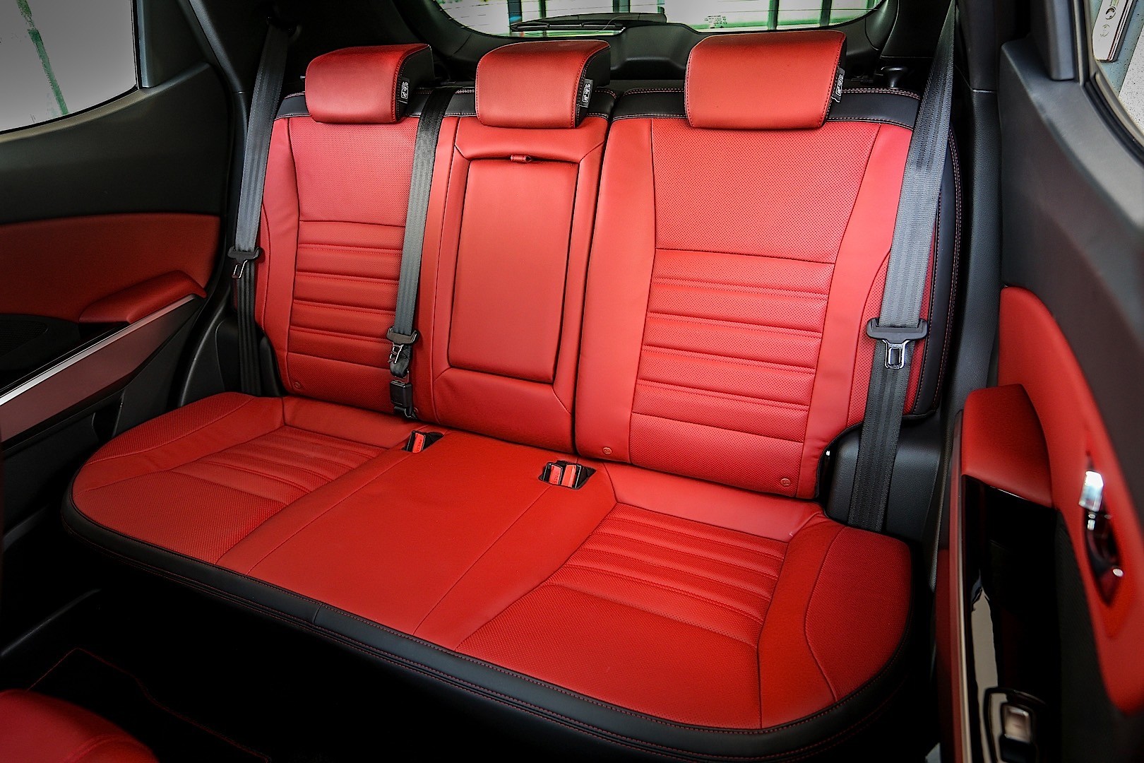 Ssangyong Tivoli photo 102