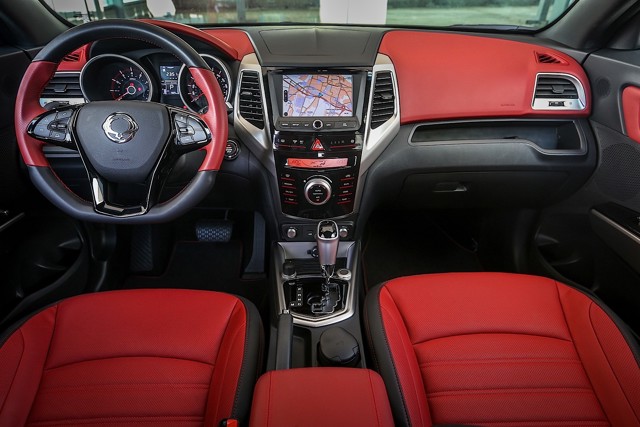Ssangyong Tivoli foto 103