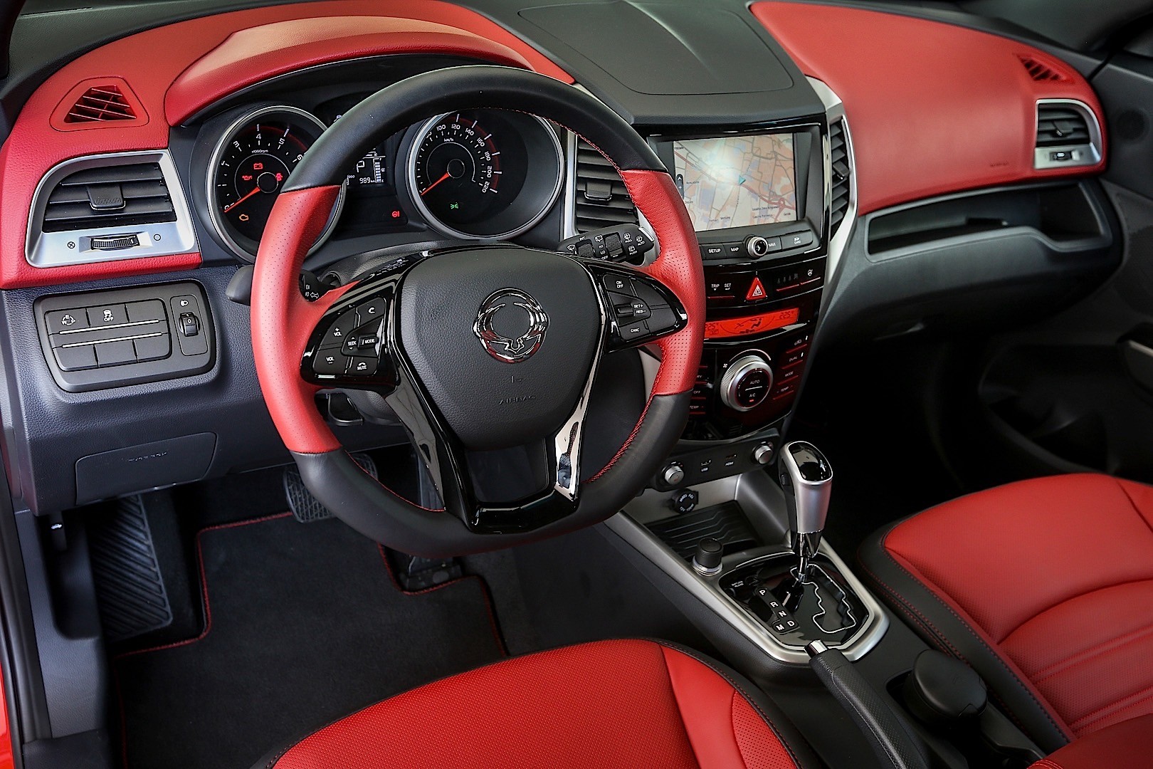 Ssangyong Tivoli photo 105