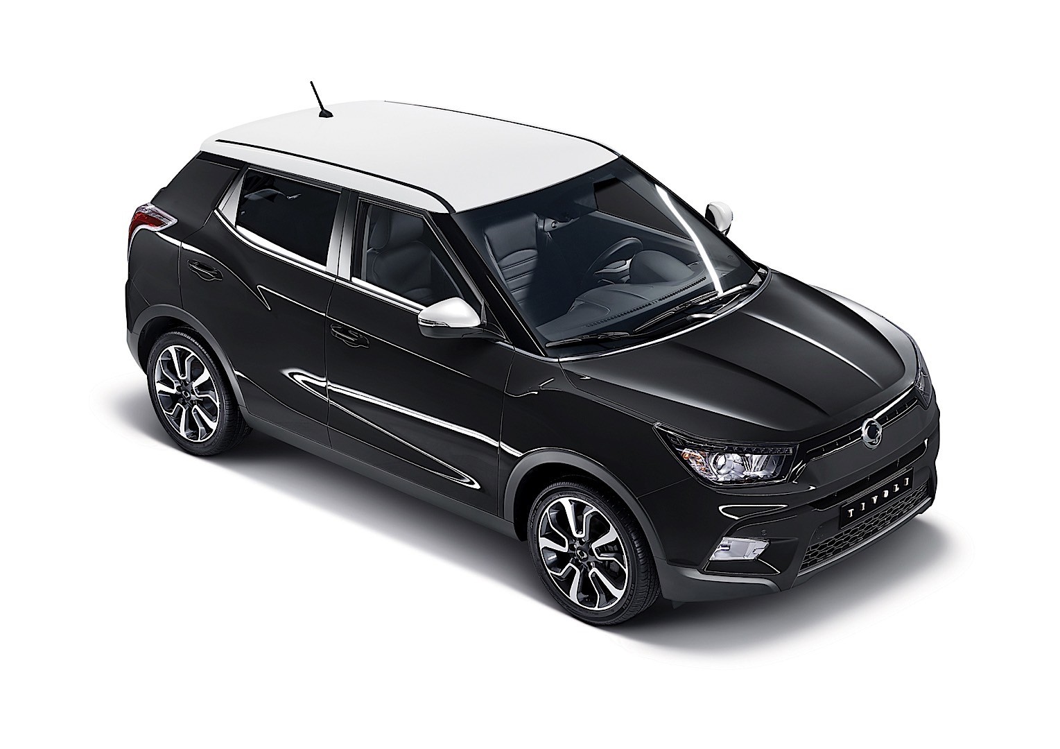 Ssangyong Tivoli photo 9
