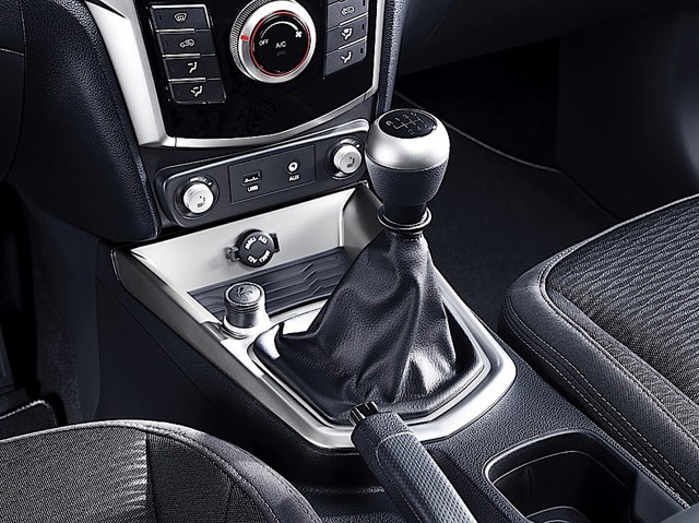 Ssangyong Tivoli foto 82