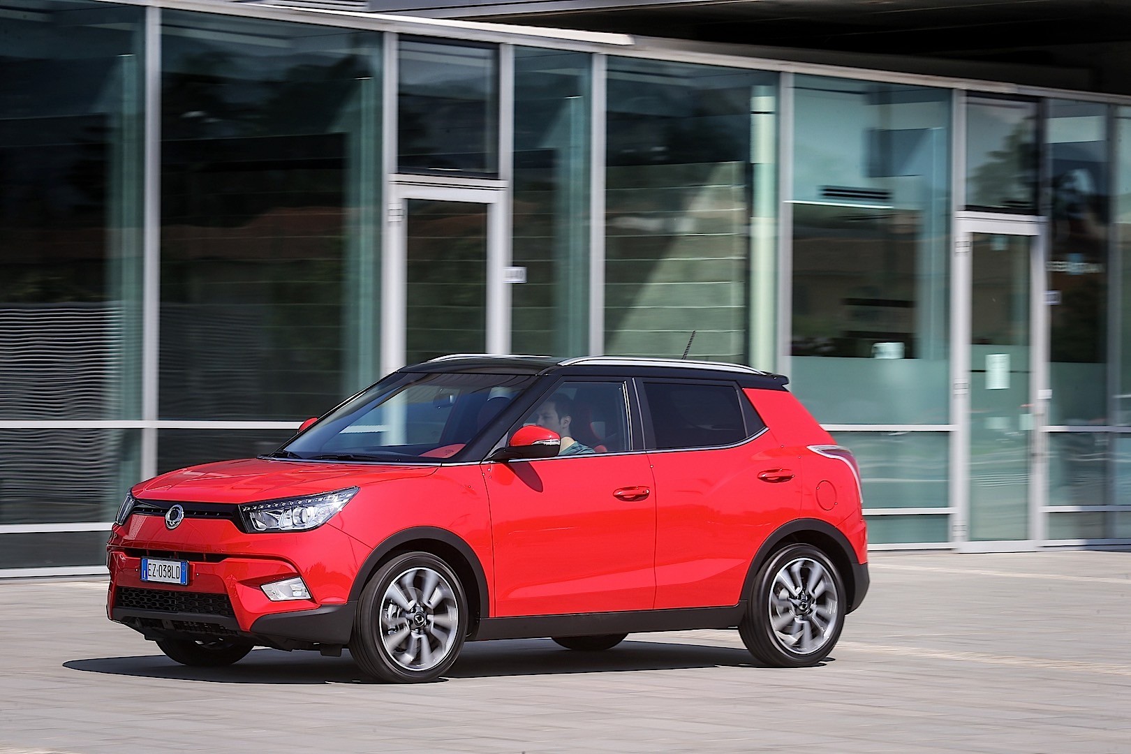 Ssangyong Tivoli photo 53