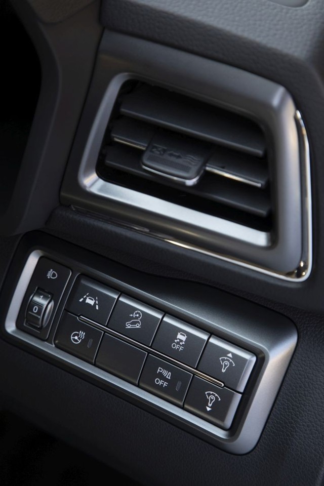 Ssangyong Tivoli foto 39