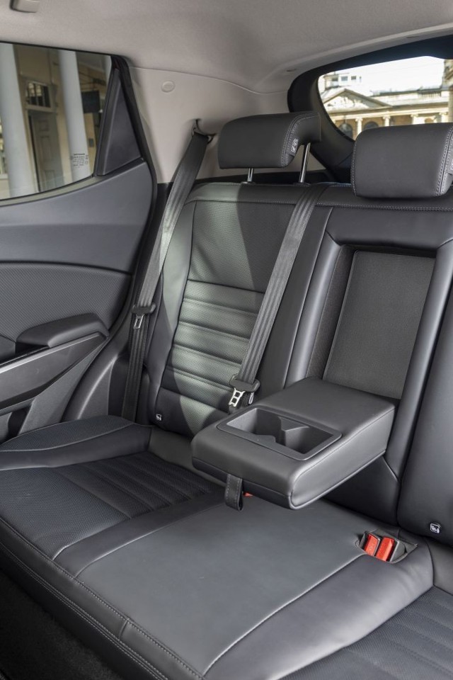 Ssangyong Tivoli foto 57