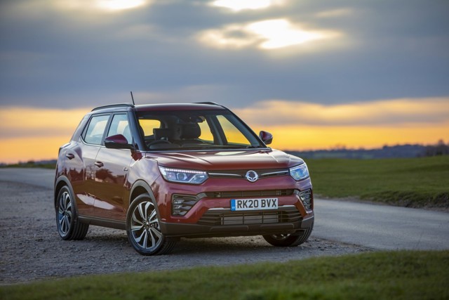 Ssangyong Tivoli foto 1