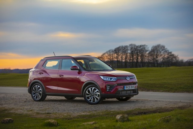 Ssangyong Tivoli foto 2