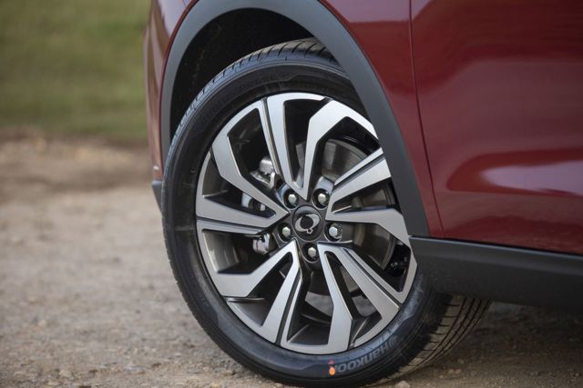 Ssangyong Tivoli foto 4
