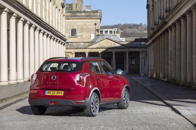 Ssangyong Tivoli foto 32