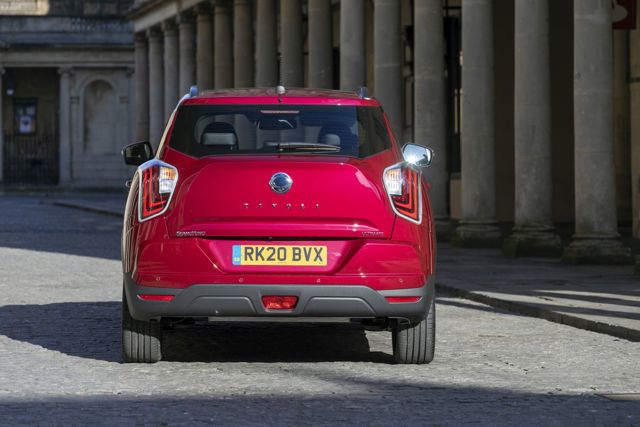 Ssangyong Tivoli foto 37