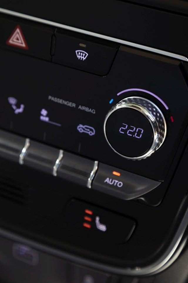 Ssangyong Tivoli foto 45