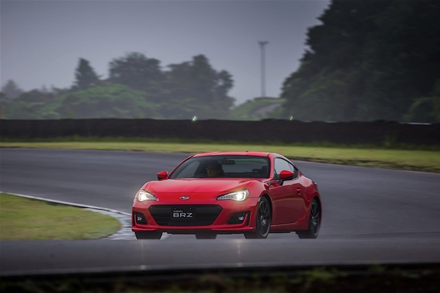 Subaru Brz photo 3