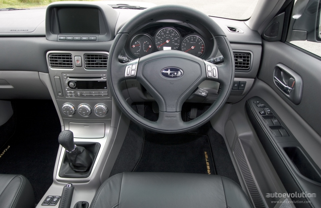 Subaru Forester photo 8