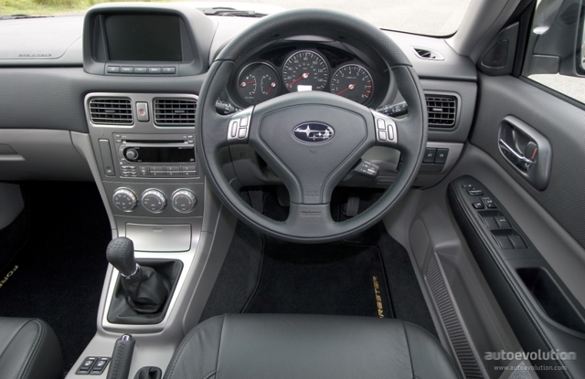 Subaru Forester photo 8