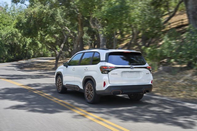 Subaru Forester photo 8