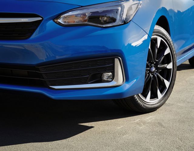 Subaru Impreza foto 2