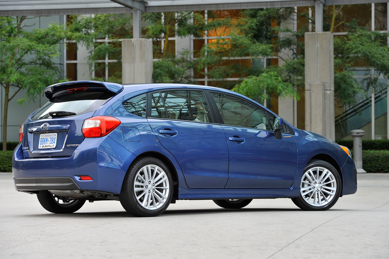 Subaru Impreza photo 2