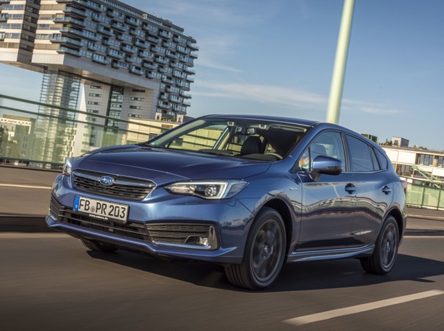 Subaru Impreza photo 12