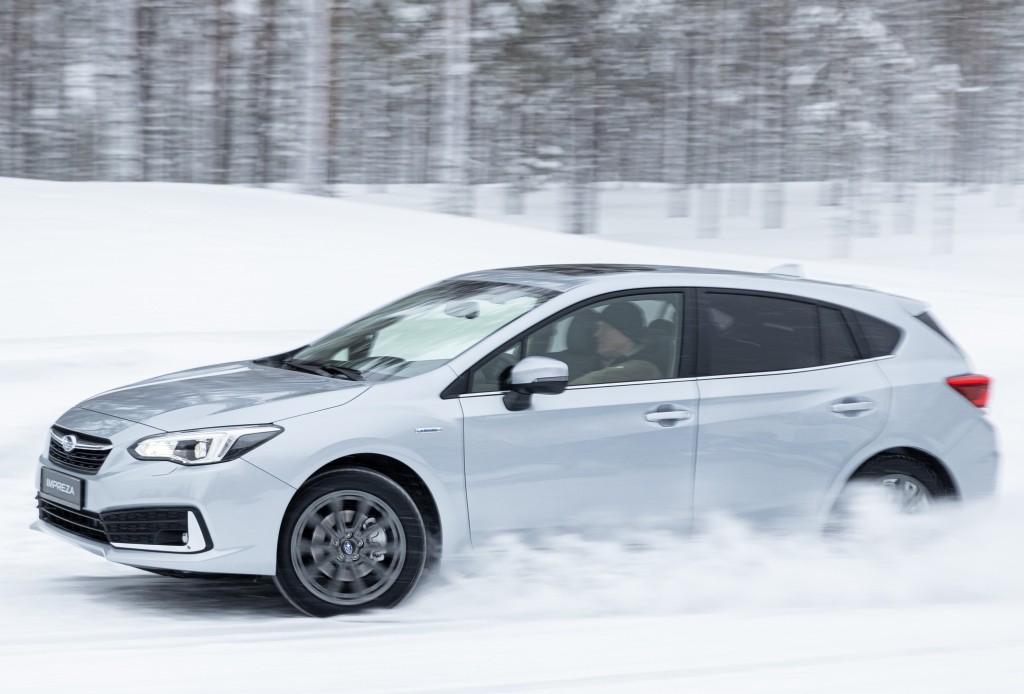 Subaru Impreza photo 14