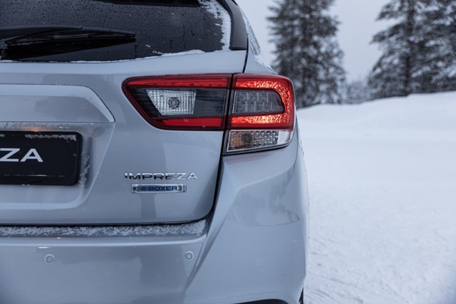 Subaru Impreza photo 24