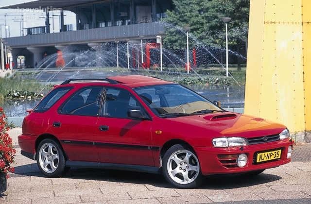 Subaru Impreza Foto 1