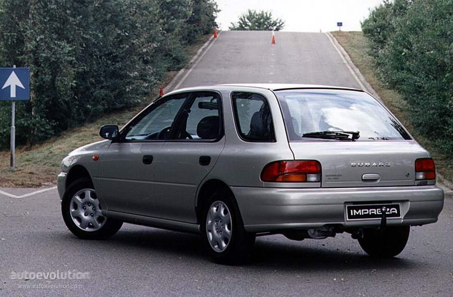 Subaru Impreza photo 2