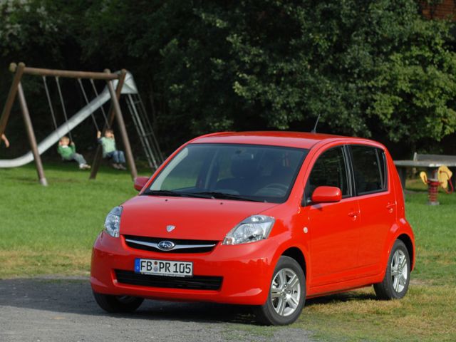 Subaru Justy foto 7