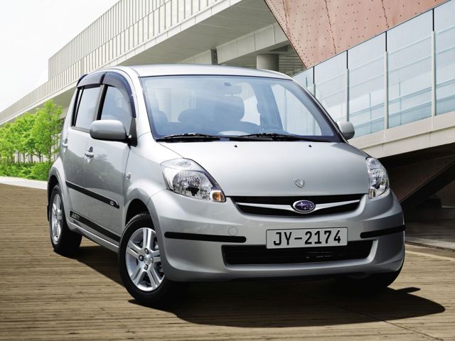 Subaru Justy foto 8